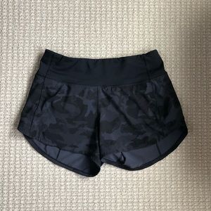 Women’s Lululemon Shorts Black Camo Size 4